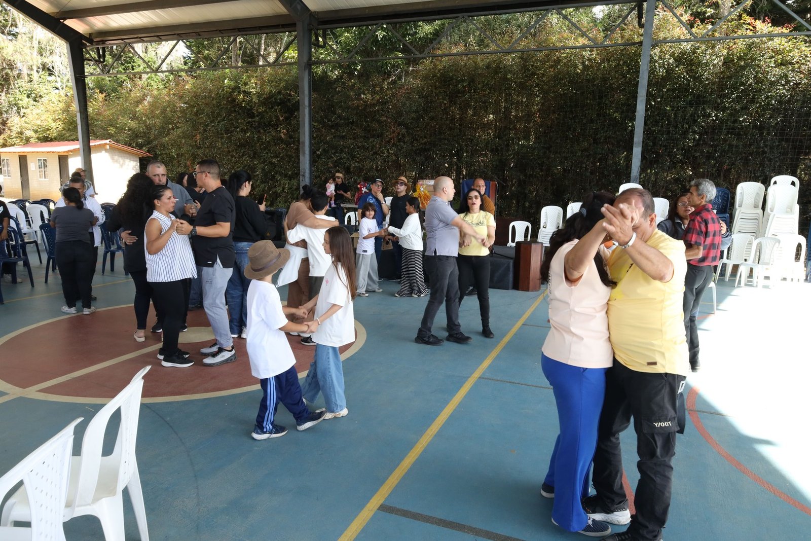 Y también bailamos